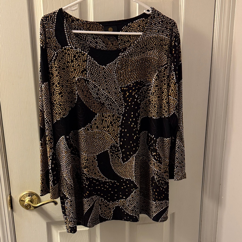 JM Collection Black and Gold Patterned Long Sleeve Top